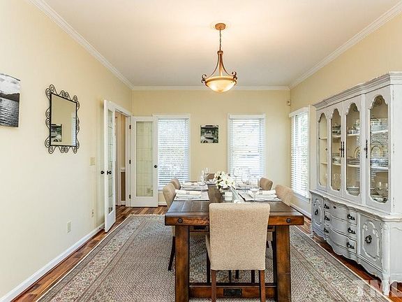 4th image of 3505 Shady Creek Dr