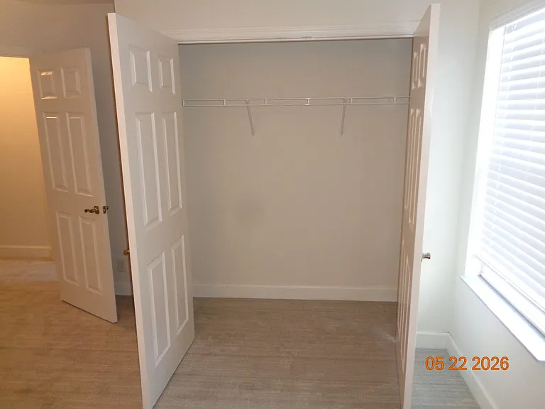210 Woodhouse Ln — Photo 31