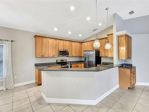 4th image of 7745 Victoria Cove CT