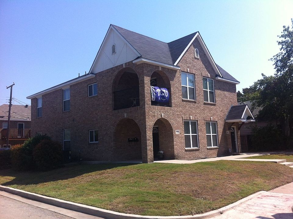 2nd image of 3201 Waits Ave