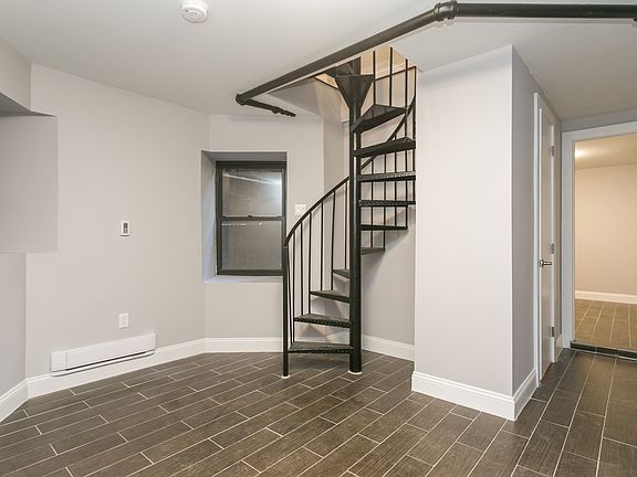 5th image of 454 W 22nd St #1R1