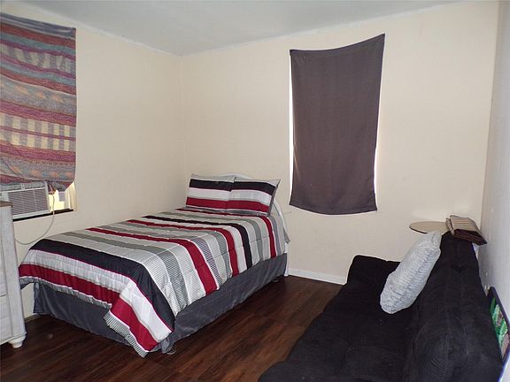5th image of 707 Cheryl Dr