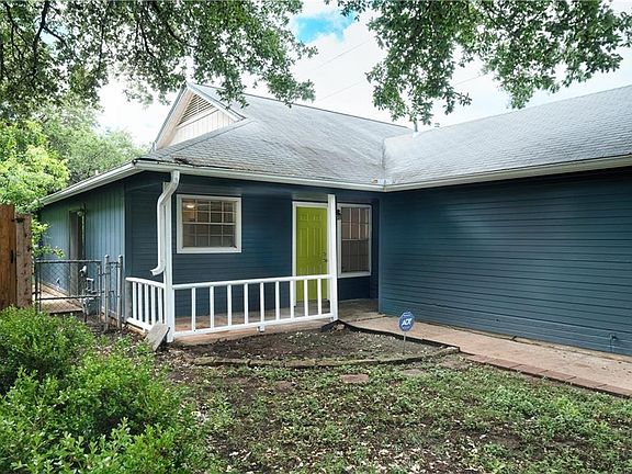 2nd image of 4507 Dorsett Oaks Cir #A