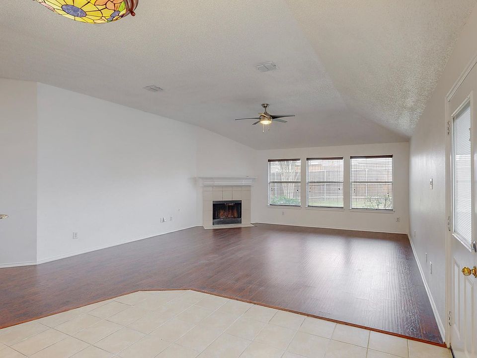1st image of 1549 Shannon Dr