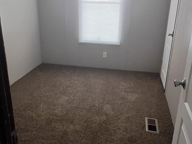 522 Crayton St — Photo 10