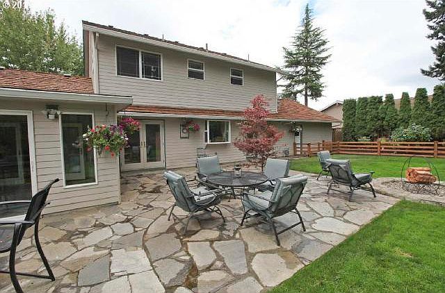 2nd image of 3753 SE Pipers Dr