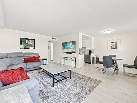 2nd image of 2069 Guildford D #D