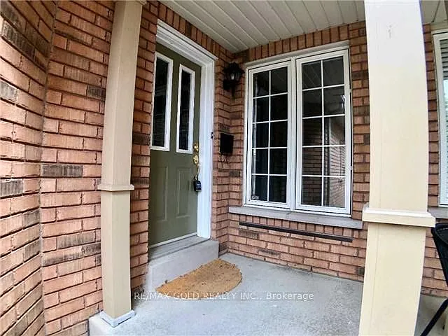 3 bed, $3,600 — Photo 2