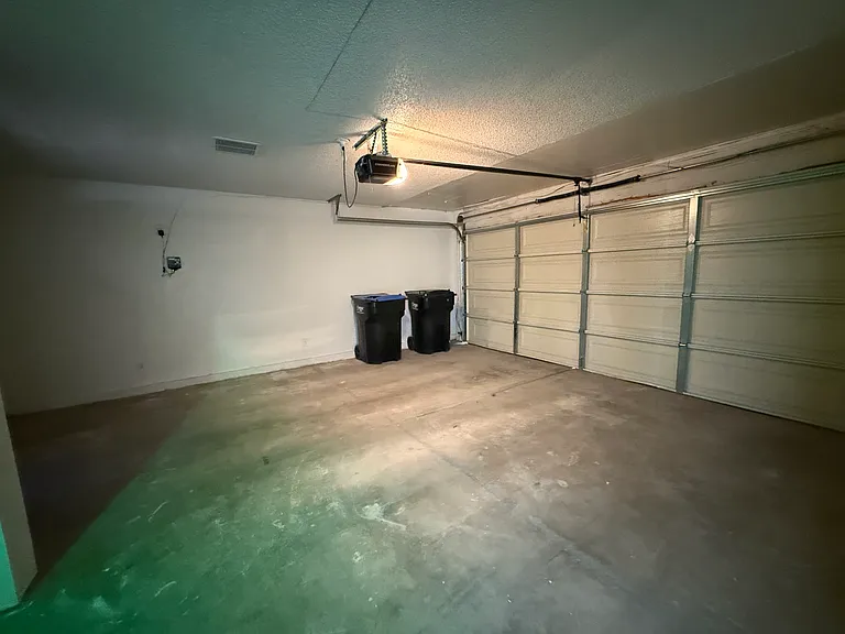 455 Ash St — Photo 22