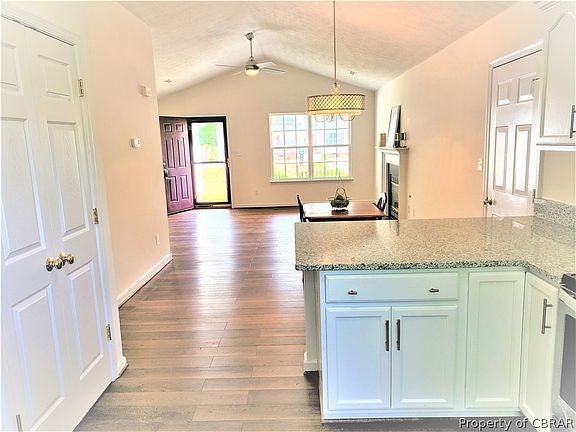 2nd image of 2065 W Sarahs Cove Dr