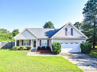 214 Cross Creek Dr, Raeford, NC 28376