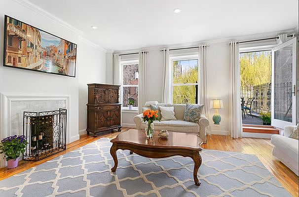 1st image of 49 W 94th St APT 3