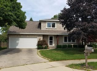 1214 Natchez Trace Cir, Naperville, IL 60540