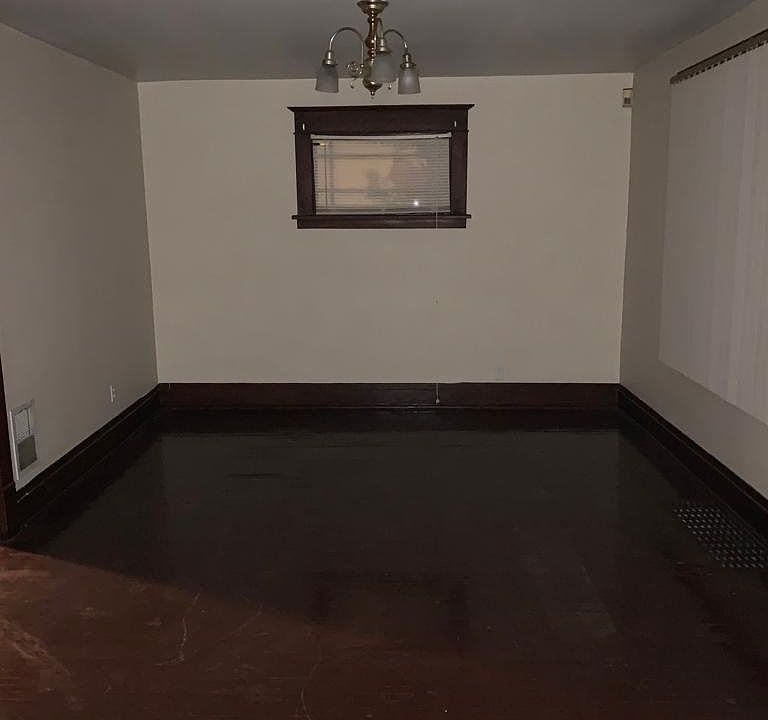 1st image of 82 Comstock Ave