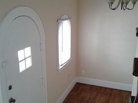 3rd image of 421 W Garfield Ave