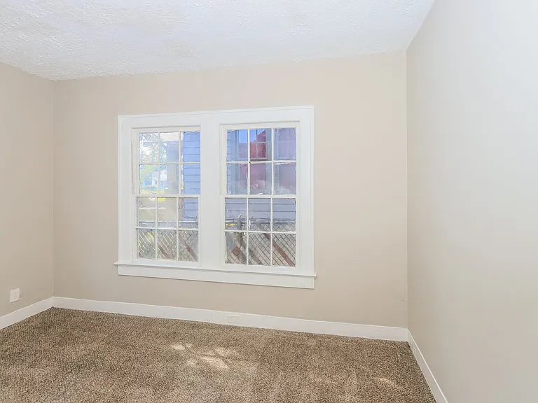 757853_026_bedroom_13153065.jpg