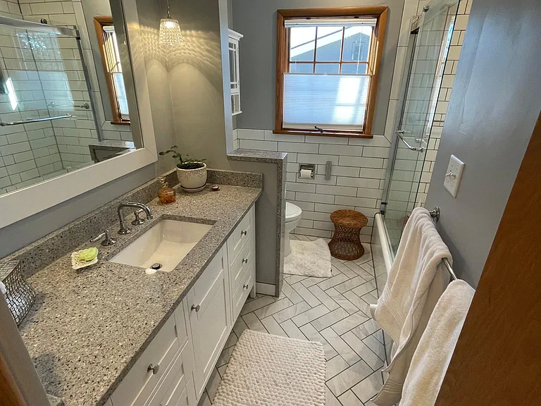 3626 E Superior St — Photo 14