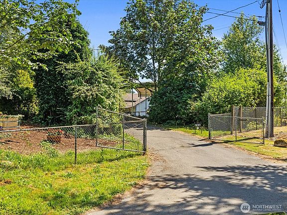 2nd image of 21016 Old Owen Road