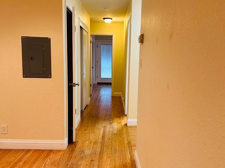 61 Jemco Ct — Photo 9
