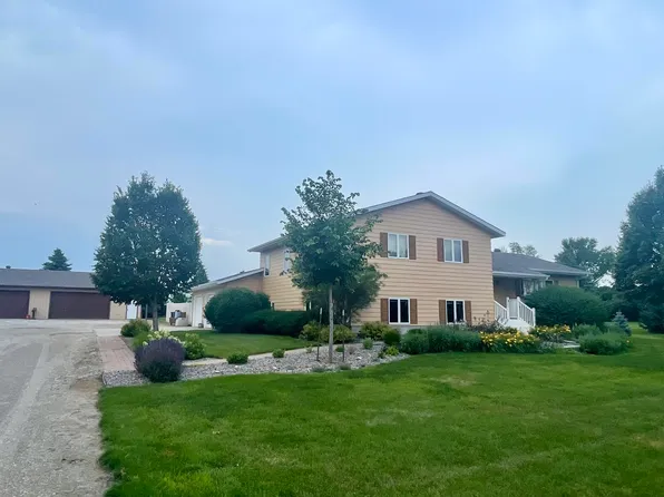 2610 N 385th St, Aberdeen, SD 57401