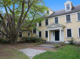 197 Rumstick Rd, Barrington, RI 02806