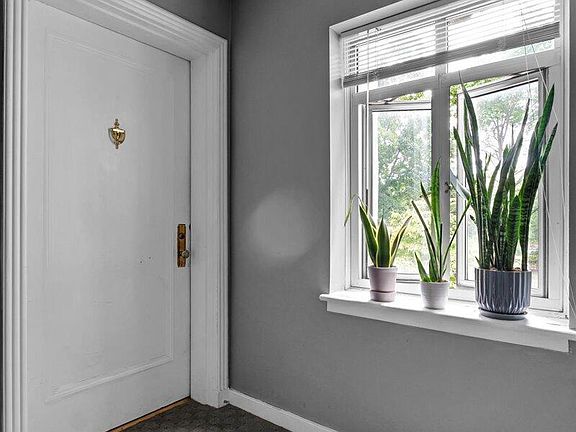 5th image of 2039 Douglass Blvd APT 3