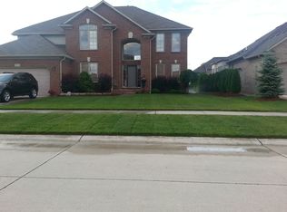 18955 Wicklow Dr, Macomb, MI 48044