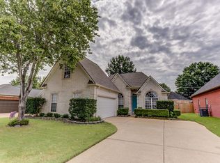 8549 Shady Elm Dr, Cordova, TN 38018