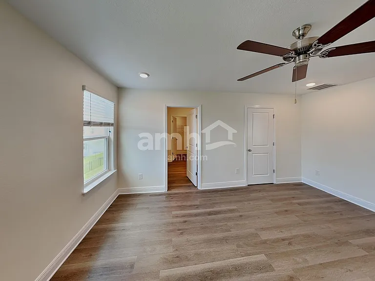 5968 Pinewood Estates Dr — Photo 9