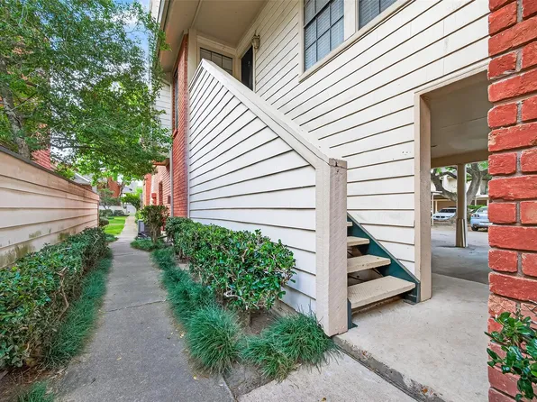 2211 S Kirkwood Rd APT 42, Houston, TX 77077