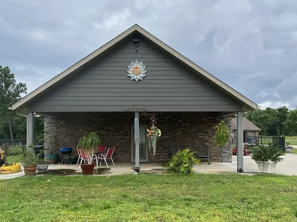 1102 N Anderson Ave, Joplin, MO 64801