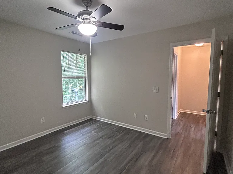 9894 Bettis Estates Ln — Photo 15