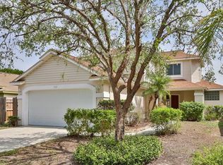 312 Sand Ridge Dr, Valrico, FL 33594