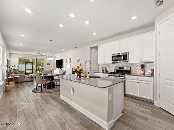 5th image of 148 SWEET OAK Way