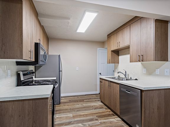 4th image of 111 E Graves Rd #21