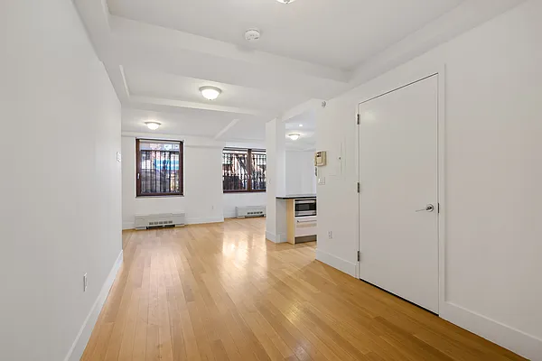 Rented by Compass | media 7