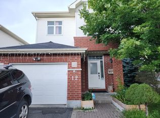 12 Cottingham St #1, Ottawa, ON K2G6H7
