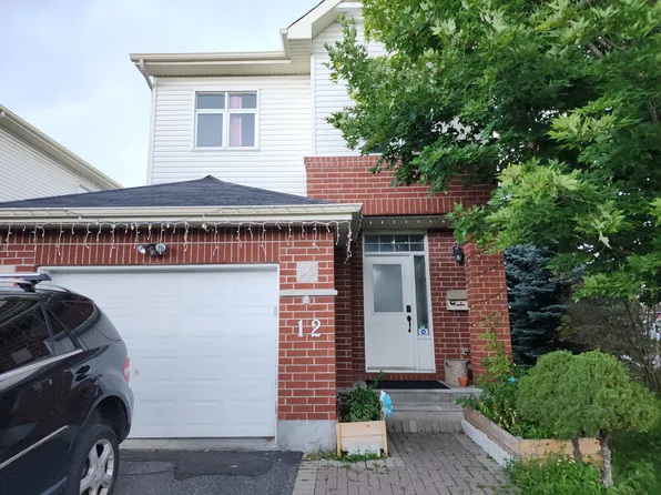 12 Cottingham St #1, Ottawa, ON K2G 6H7