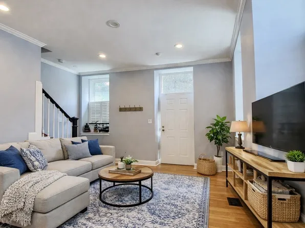 201 Thorndike St #501, Lowell, MA 01852