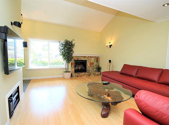 3rd image of 4807 Salem Village Dr #1