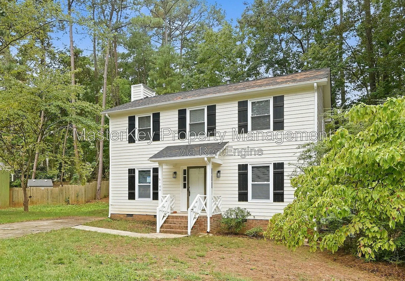 3 bed, 2.5 bath, 1600 sqft, $2,200 — Photo 2