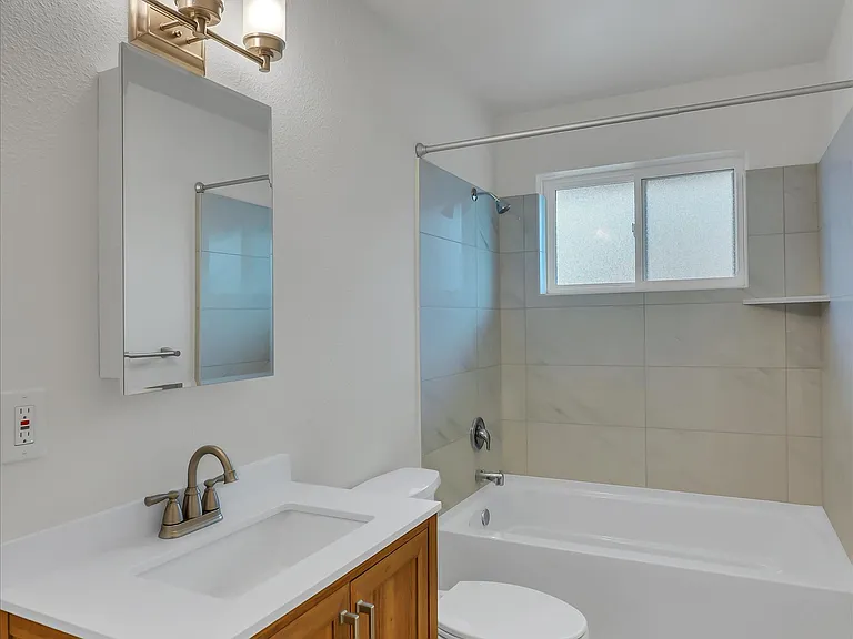 6836 N 15th St #1 — Photo 11