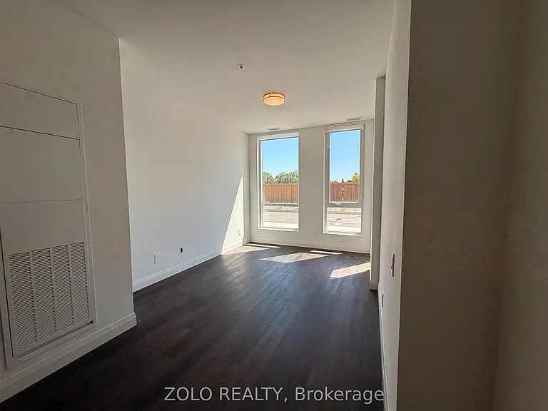 1333 Weber St E #108 — Photo 8