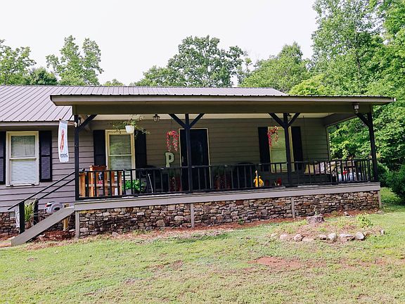 4th image of 1202 Walker Dr