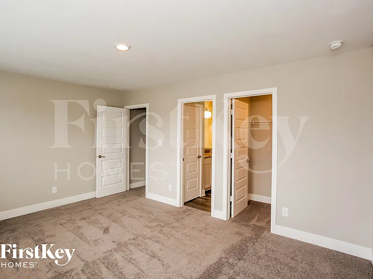 2229 W 171st St — Photo 7