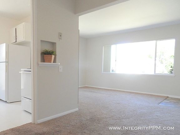 2nd image of 3051 Luna Ave