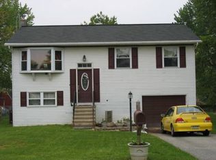 39 Sherman St, Hanover, PA 17331