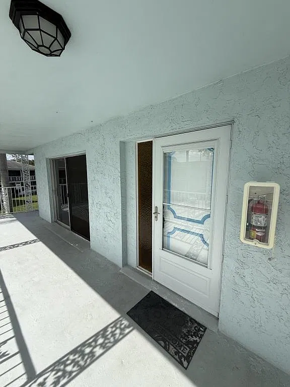 1005 Knox McRae Dr, 100 — Photo 1