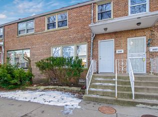 3121 W Arthur Ave, Chicago, IL 60645