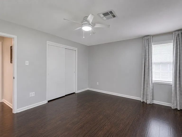 404 Island Dr — Photo 9